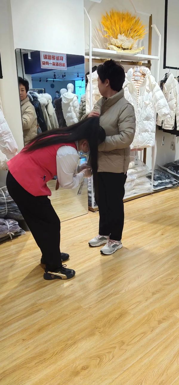 【新時代商廈寶龍店】企業(yè)文化踐行者（4）為顧客解決實(shí)際問題